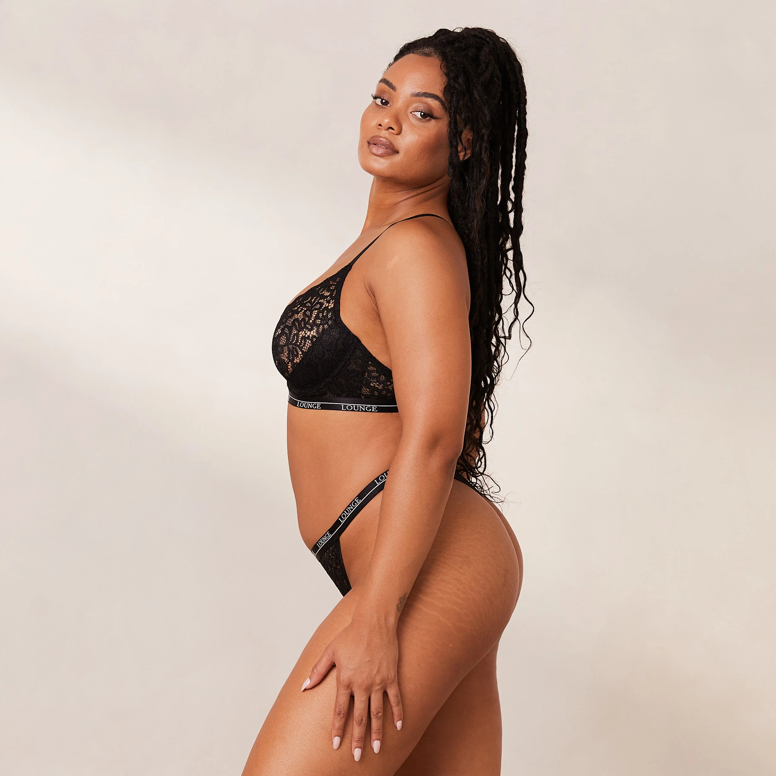 Balcony Bra - Black - Image 11